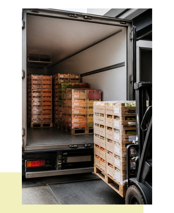Перевозка сельхозпродукции на паллетах с доставкой в Великие Луку